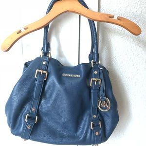 Navy blue bag